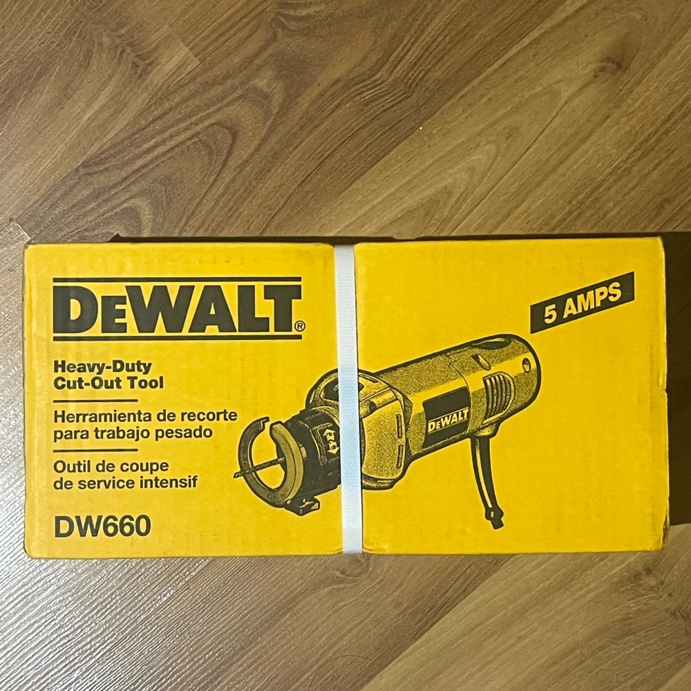 Dewalt cutout tool